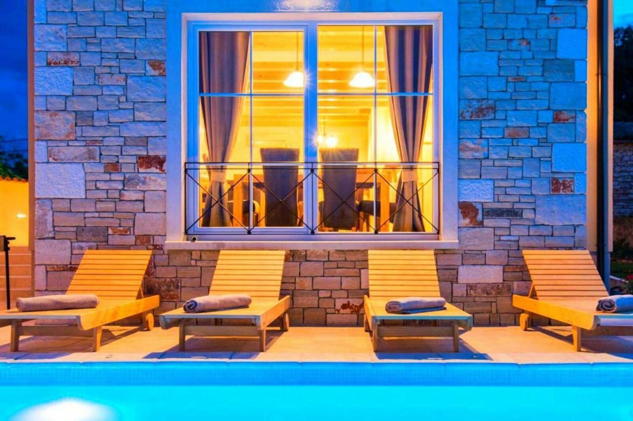 Moderne Istrische Steinvilla - 4 Sterne Mit Privatem, Beheizbaren Pool & Meerblick Kavran Экстерьер фото