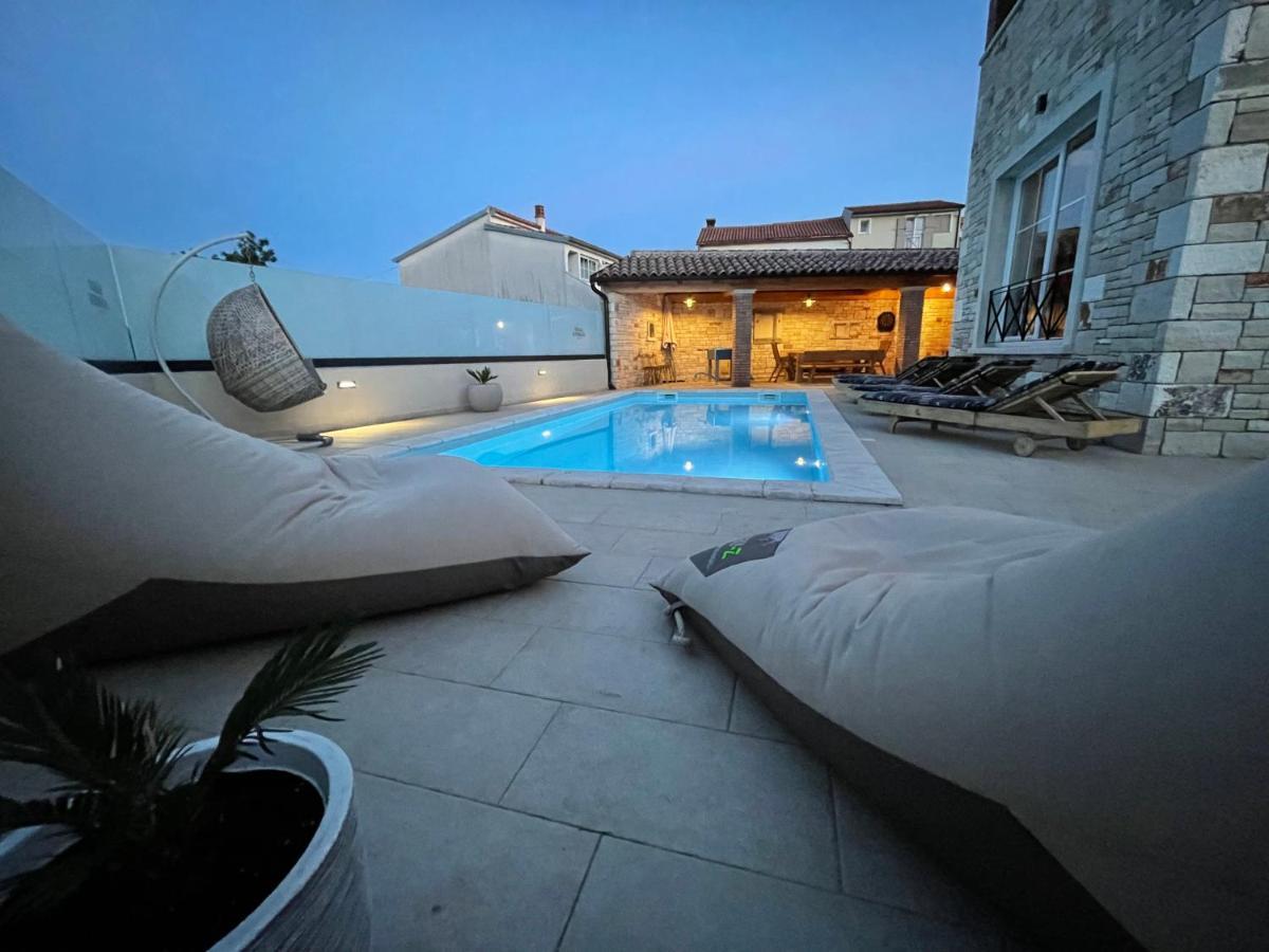 Moderne Istrische Steinvilla - 4 Sterne Mit Privatem, Beheizbaren Pool & Meerblick Kavran Экстерьер фото